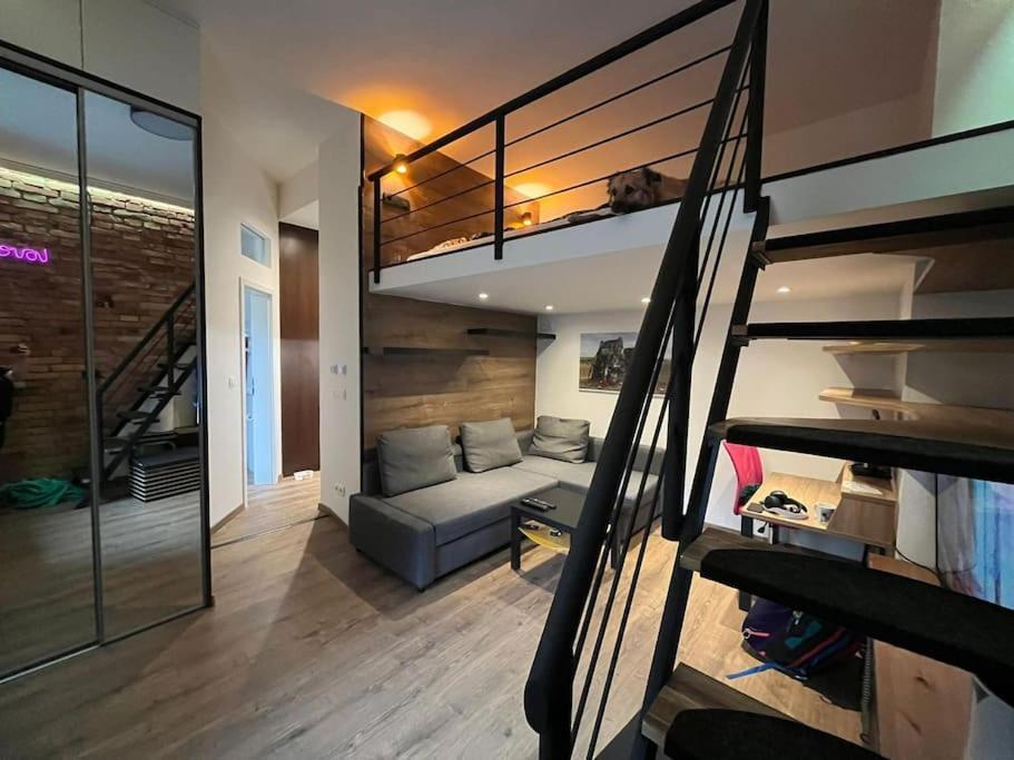 V Srdci Bratislavy Apartmán *